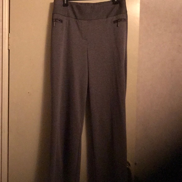 Allie tailored knit pant. - Picture 3 of 4